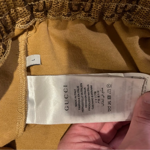 Gucci men’s monogram joggers - Picture 2 of 3